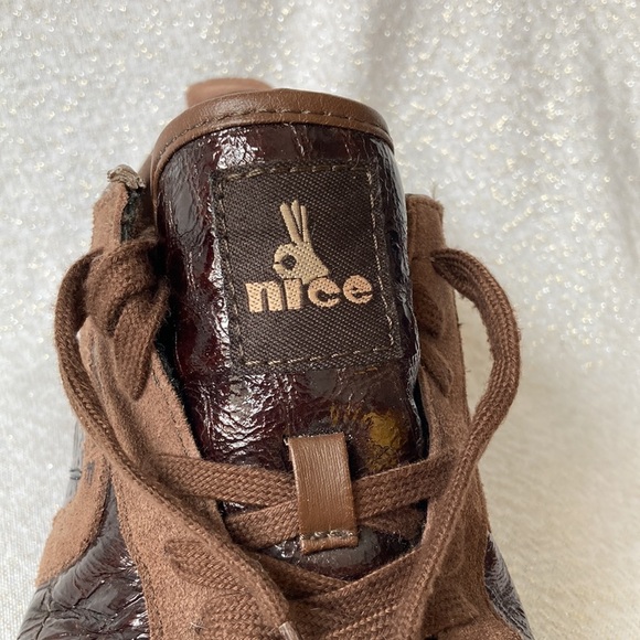 NICE Mosaic faux glossy leather Made in USA brown sneakers Size EU 42, US 10 - Picture 9 of 9